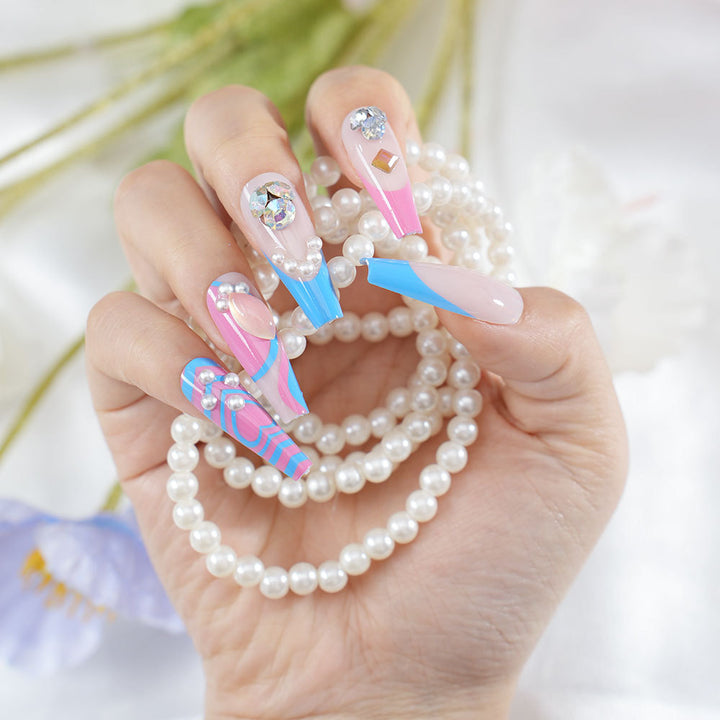Glamorous Designer Press-On Nail Art Set Bowlift