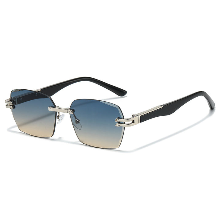 Oversized Geometric Sunglasses with Metal Details Bowlift