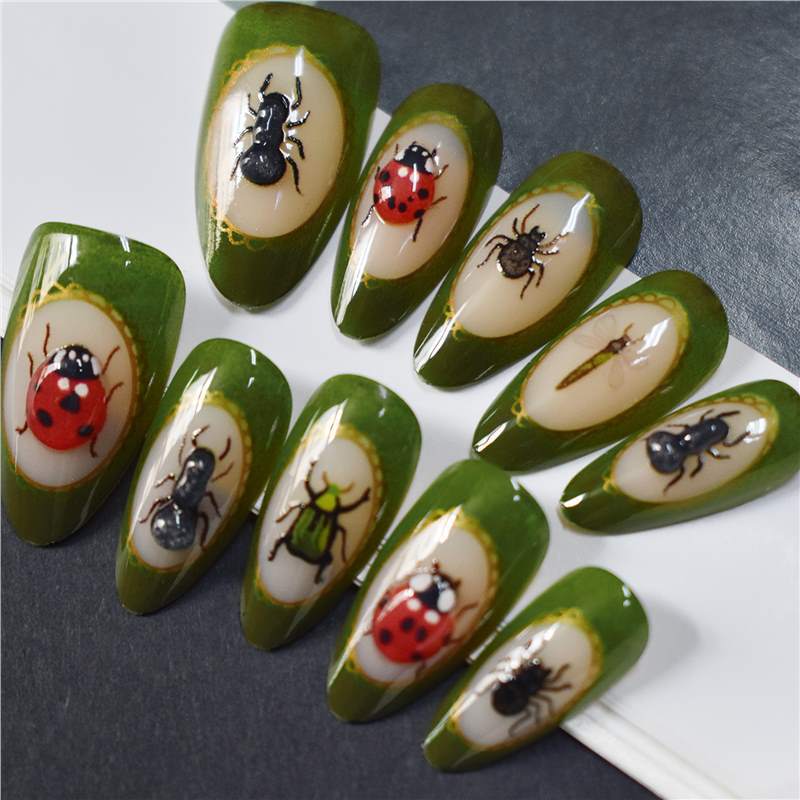 Artistic Bug-Inspired Press-On Nail Extensions Bowlift