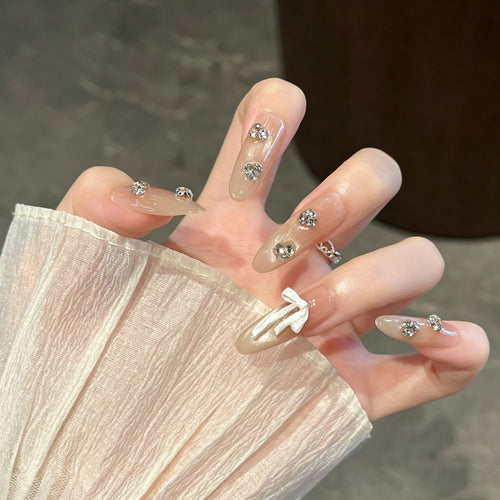 Decorative Rhinestone-Crafted Press-On Nail Extensions Bowlift