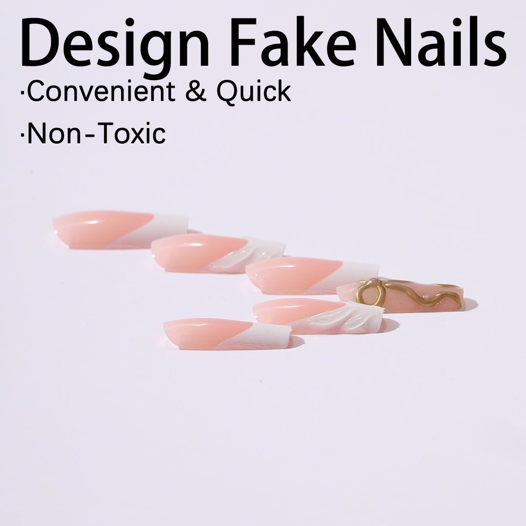 Artificial nail set with luxurious golden accents and elegant design Bowlift