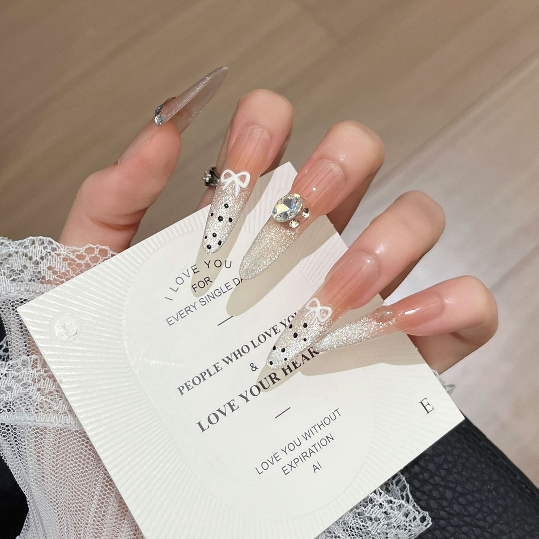 Artistic Press-On Nail Set Bowlift