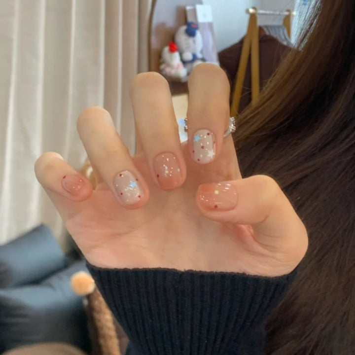 Artistic Press-On Nail Set with Star Design Bowlift