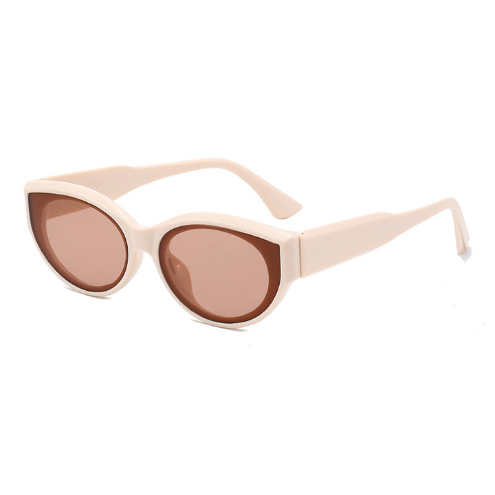 Ladies' designer sunglasses in modern cat-eye style Bowlift