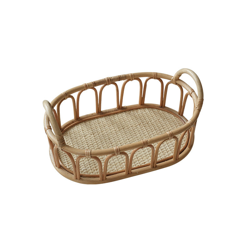 Women's oval rattan serving basket Bowlift