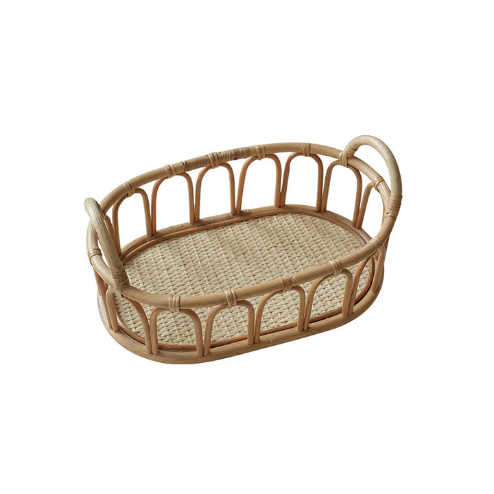 Women's oval rattan serving basket Bowlift