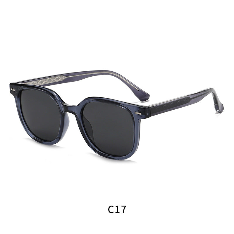 Ladies elegant sunglasses in contemporary style Bowlift