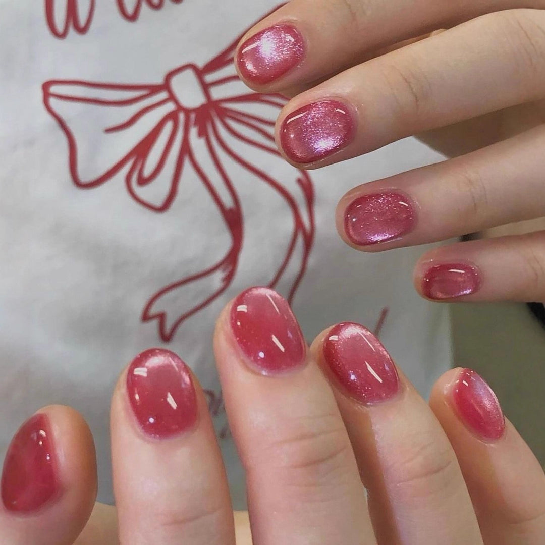Artificial nails with polka dots Bowlift