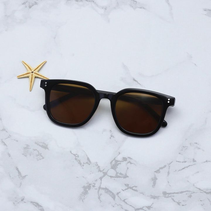 Fashion-Forward Oversized Square Sunglasses Bowlift