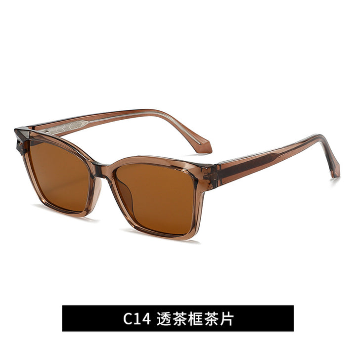 Ladies sunglasses in trendy, geometric design Bowlift
