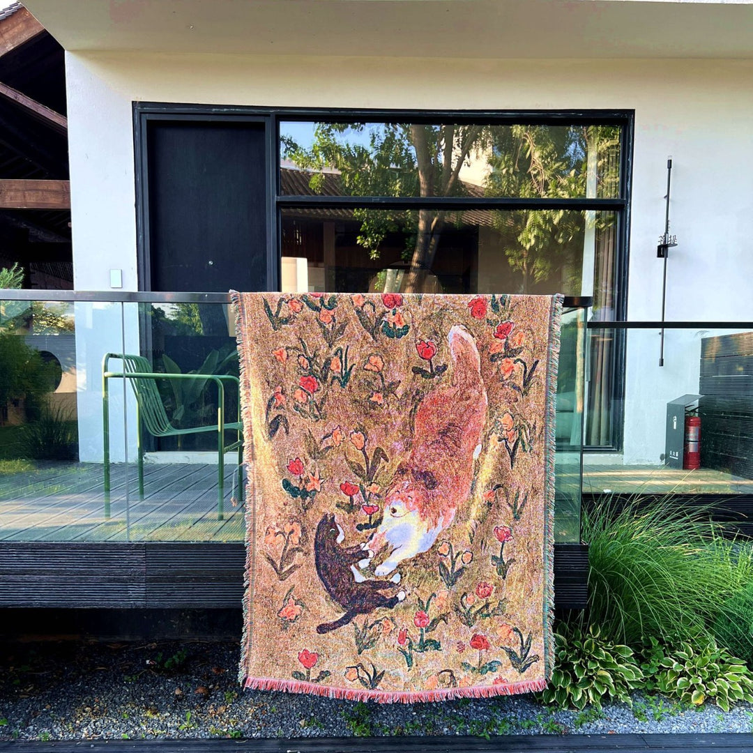 Decorative Animal-Themed Throw Blanket