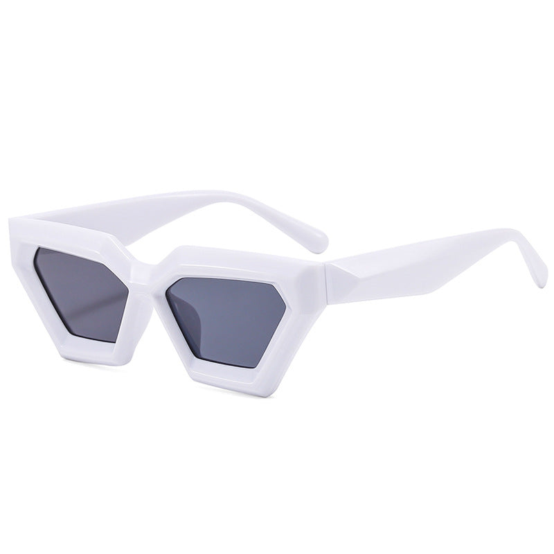 Women’s Geometric Sunglasses with Modern Design Bowlift