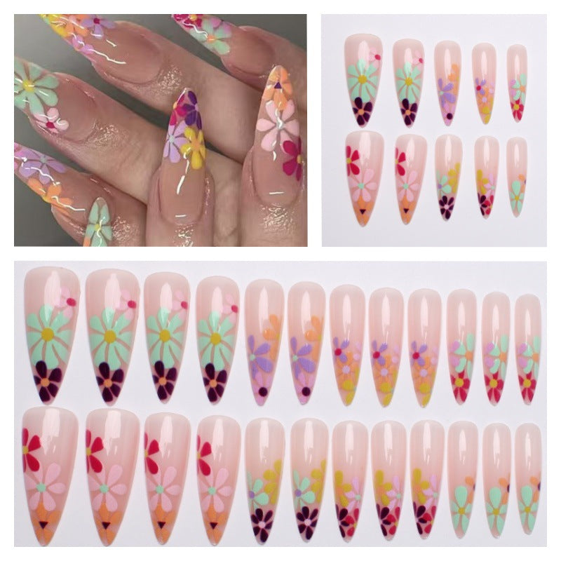 Nail art with floral patterns Bowlift