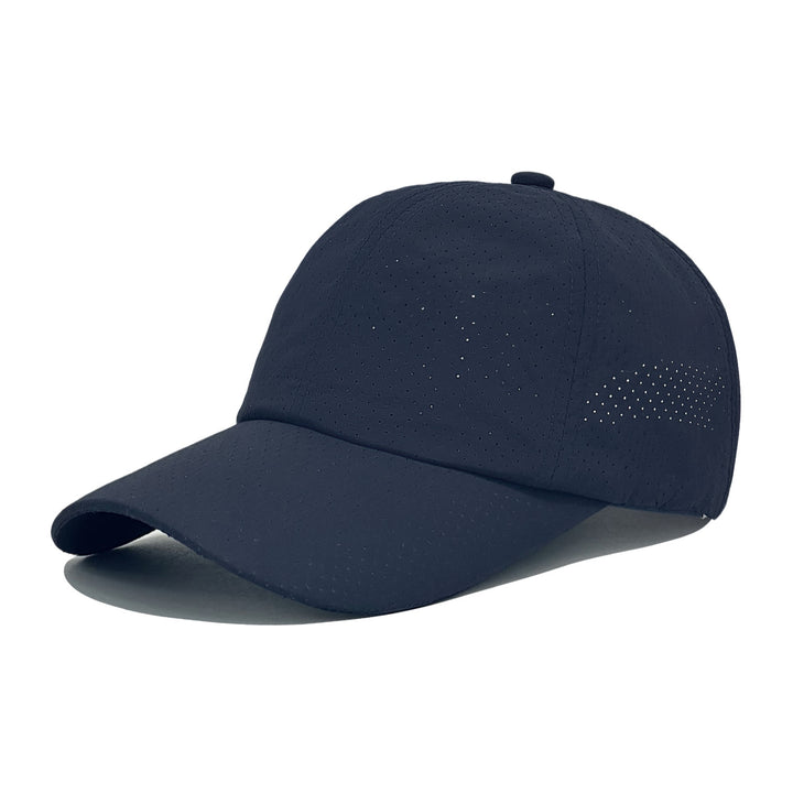 Women's sports cap with breathable upper material Bowlift