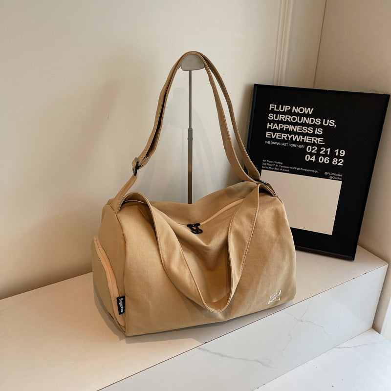 Multifunctional Sports Bag with Practical Carrying Options Bowlift