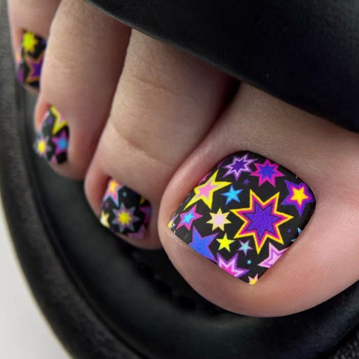 Cat-Themed Pedicure Nail Art Bowlift