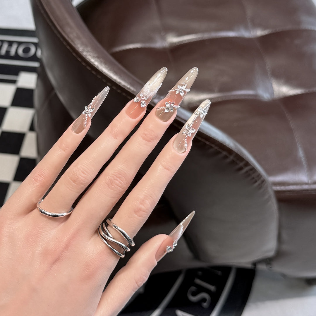 Decorative Rhinestone-Embellished Stiletto Press-On Nail Set Bowlift