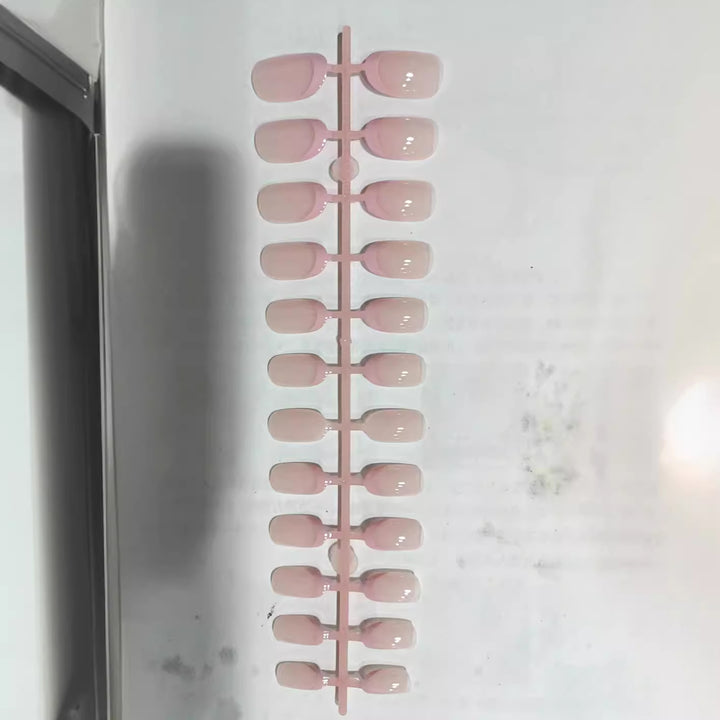 Natural Finish Press-On Nail Tips Bowlift