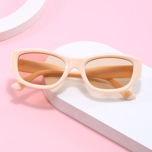Women’s fashionable cat-eye sunglasses with a flexible frame and UV protection Bowlift