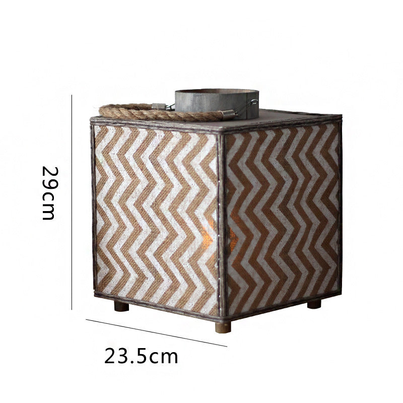 Decorative lantern with zigzag pattern Bowlift
