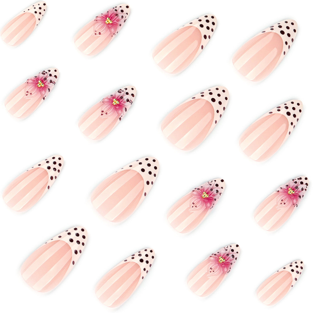 Artificial nail art with floral accents Bowlift