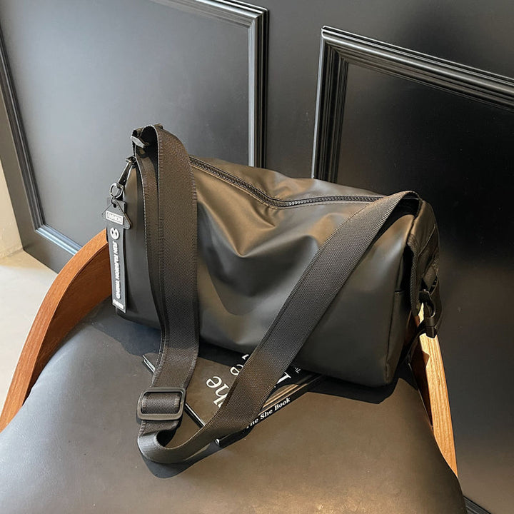 Versatile Utility Crossbody Bag Bowlift