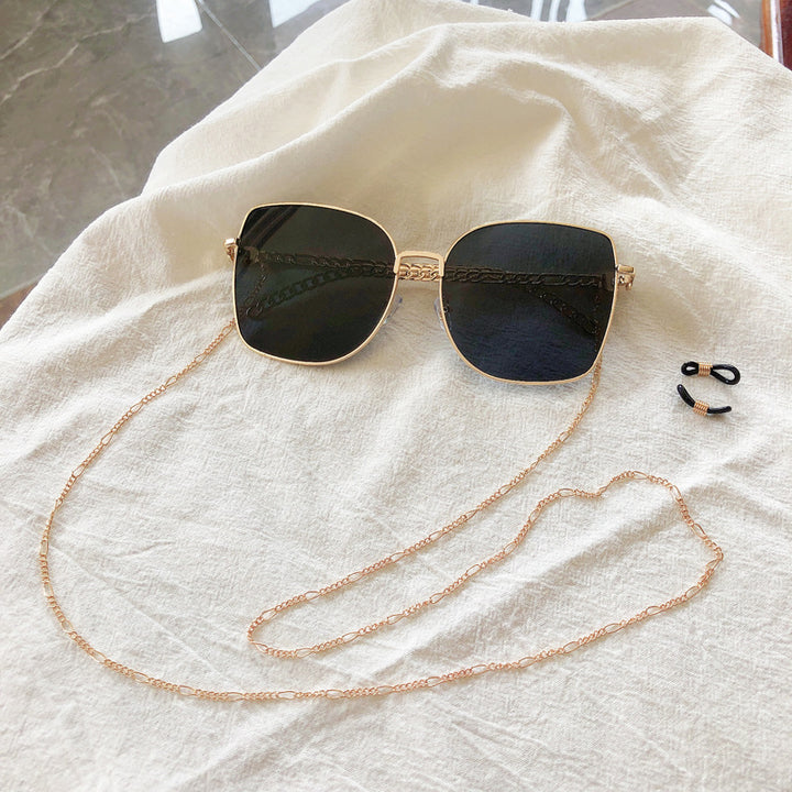 Chic Eyewear Chain with Decorative Clips Bowlift