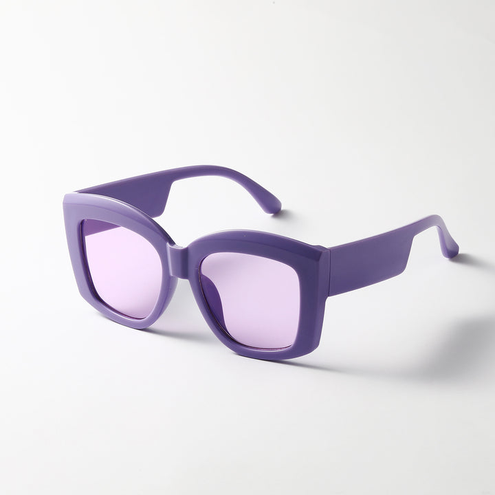 Women fashionable oversized sunglasses in unique design Bowlift