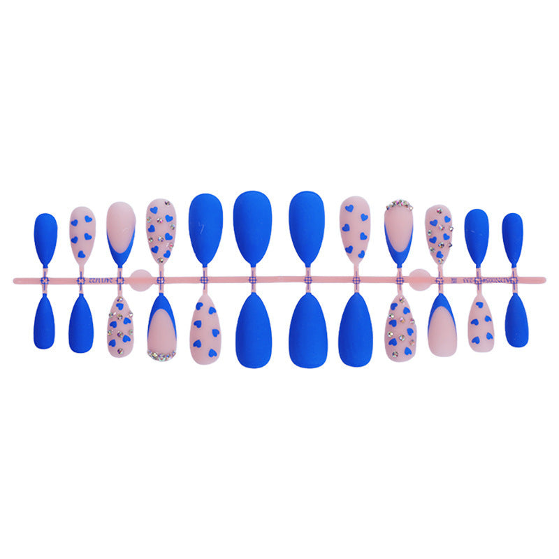 Nail art set with heart design and glitter accents Bowlift
