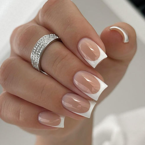 Elegant Nail Art with French Tip Molding Bowlift