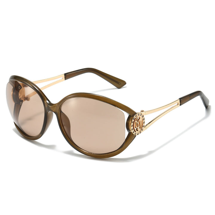 Designer Cat-Eye Sunglasses with Gold Accent Details Bowlift