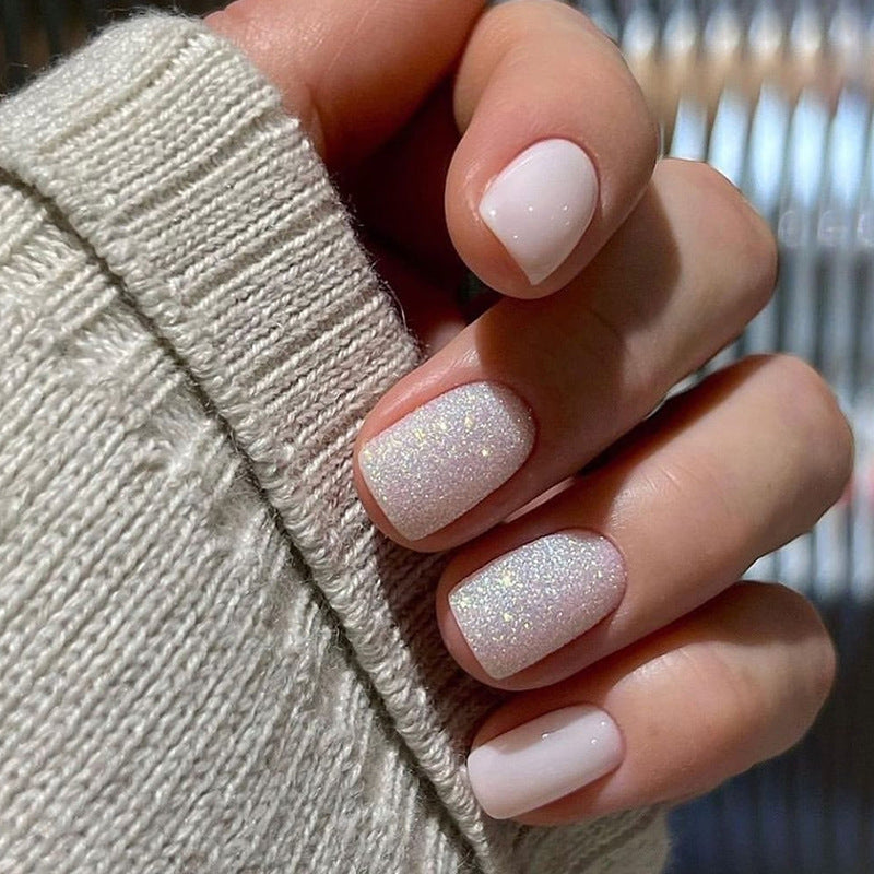 Elegant Glitter Press-On Nail Set Bowlift