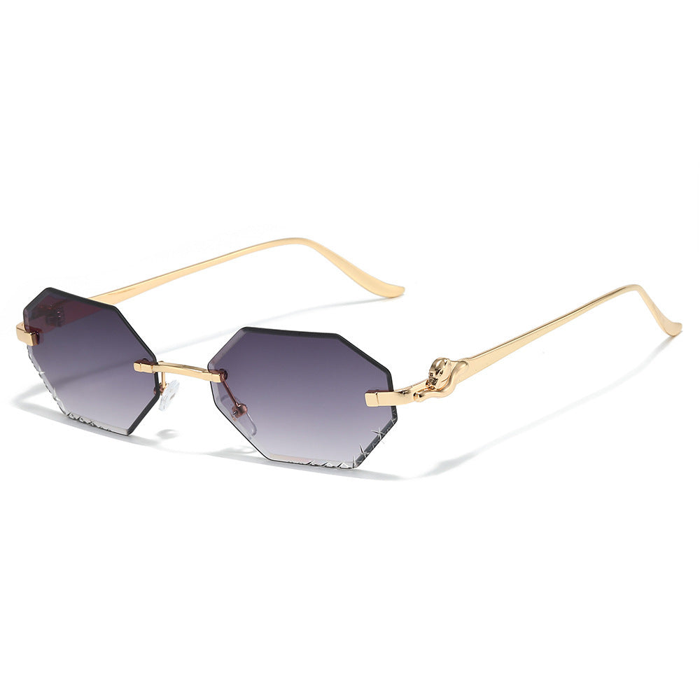 Fashion-Forward Angular Sunglasses Bowlift