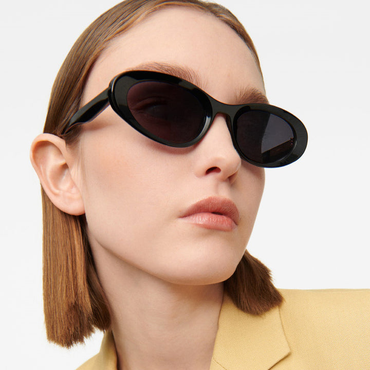 Ladies Designer Sunglasses in Modern Oval Design Bowlift