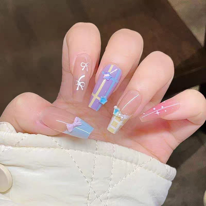 Cute Themed Press-On Nail Set Bowlift