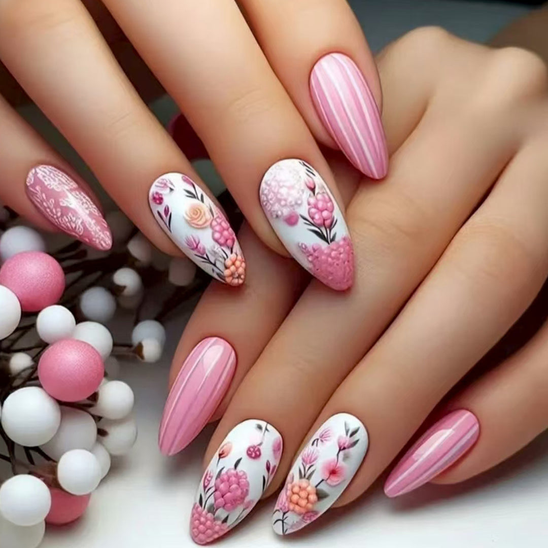 Artificial nails with floral 3D decorations Bowlift