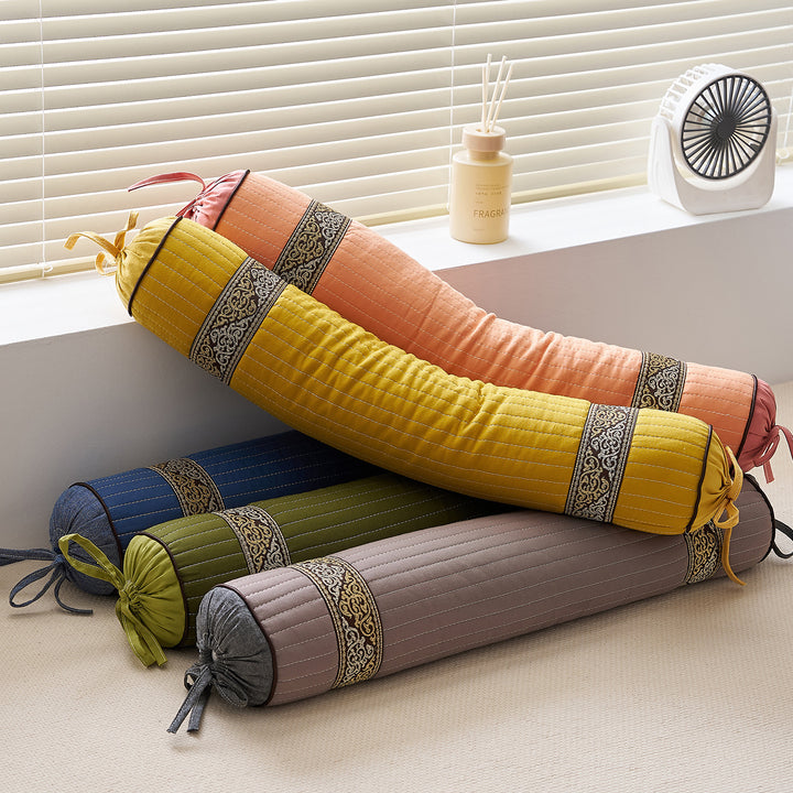 Meditation roll with decorative design Bowlift