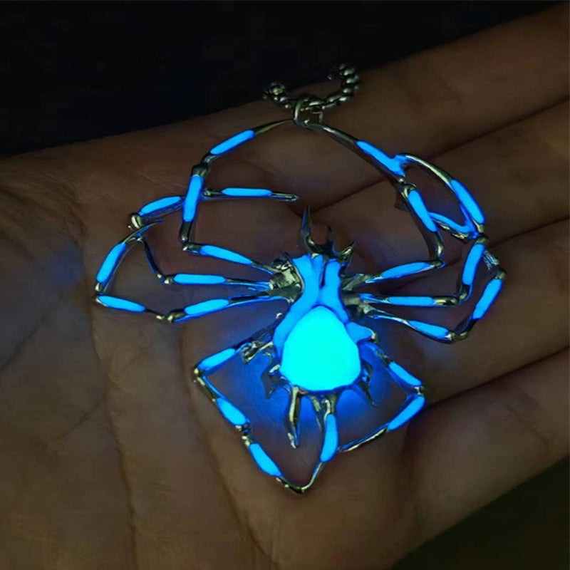 BowLift | Glow-in-the-Dark 3D Spider Necklace