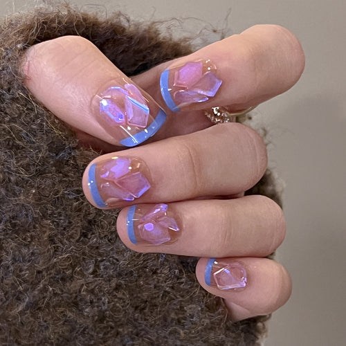 Nail art with glitter and 3D design Bowlift