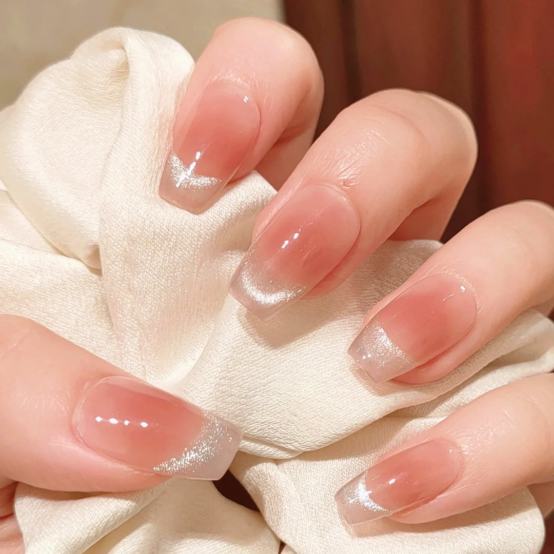 Festive Holiday Themed Press-On Nail Art Bowlift