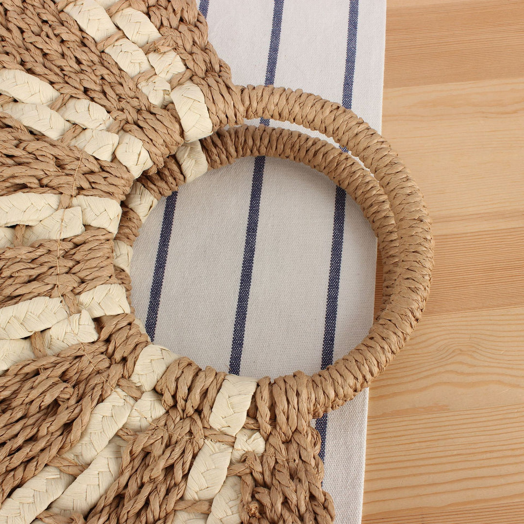 Handcrafted beach bag with extraordinary design Bowlift