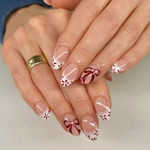 Artificial nails with festive decorations Bowlift