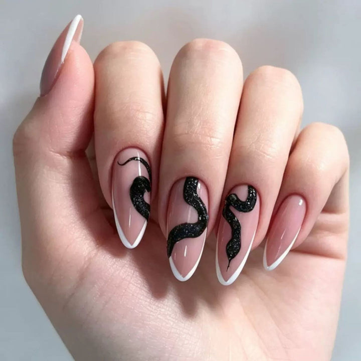 Glamorous Design Nails Bowlift