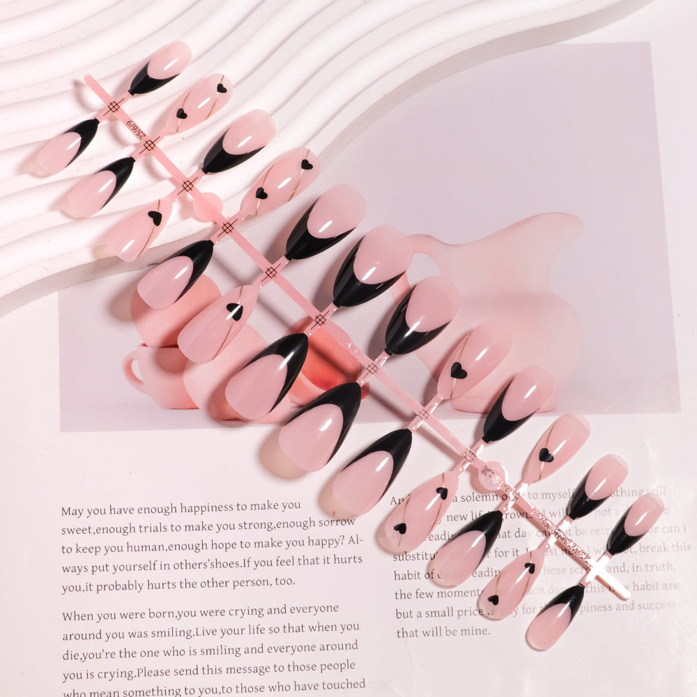 Elegant Heart-Accented Press-On Nail Set Bowlift