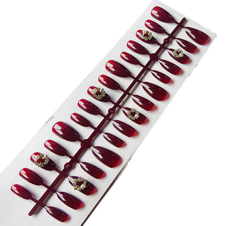Glamorous Artificial Nails Bowlift