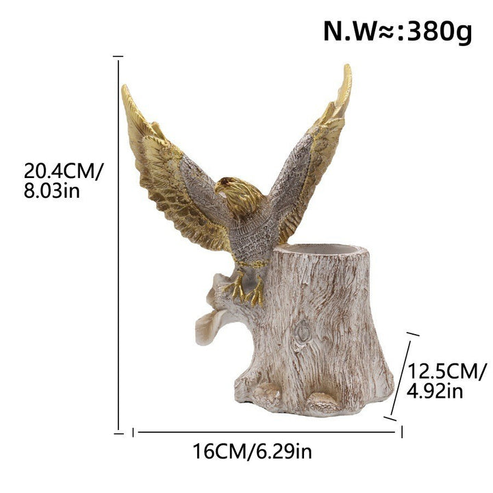 Elegant garden figure with eagle on tree trunk Bowlift