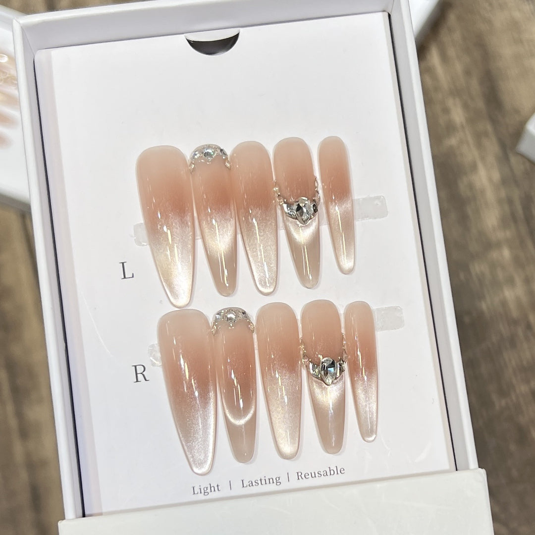 Reusable Press-On Nail Art Set Bowlift