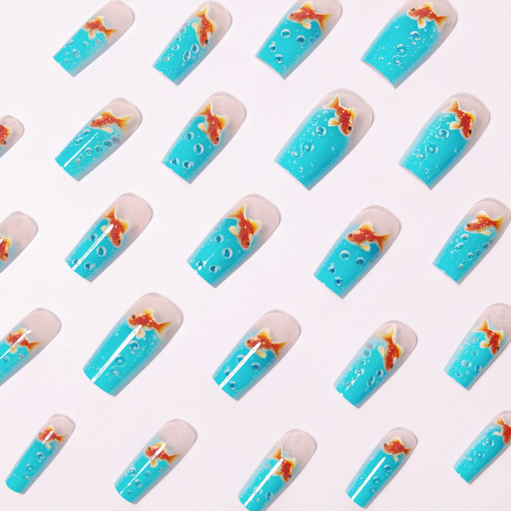 Artificial nail design with golden fish Bowlift