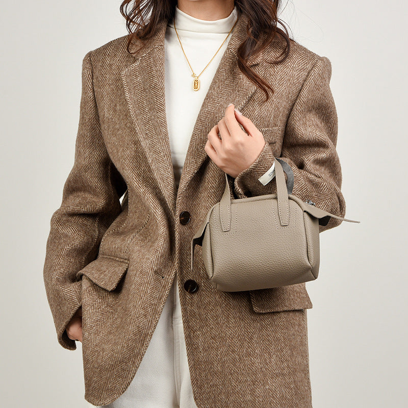 Textured Mini Handheld Bag Bowlift