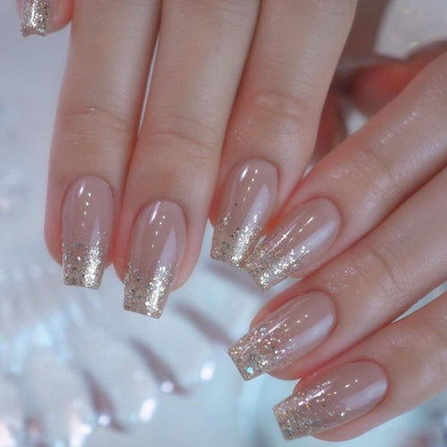 Artificial nails with glitter French tips Bowlift